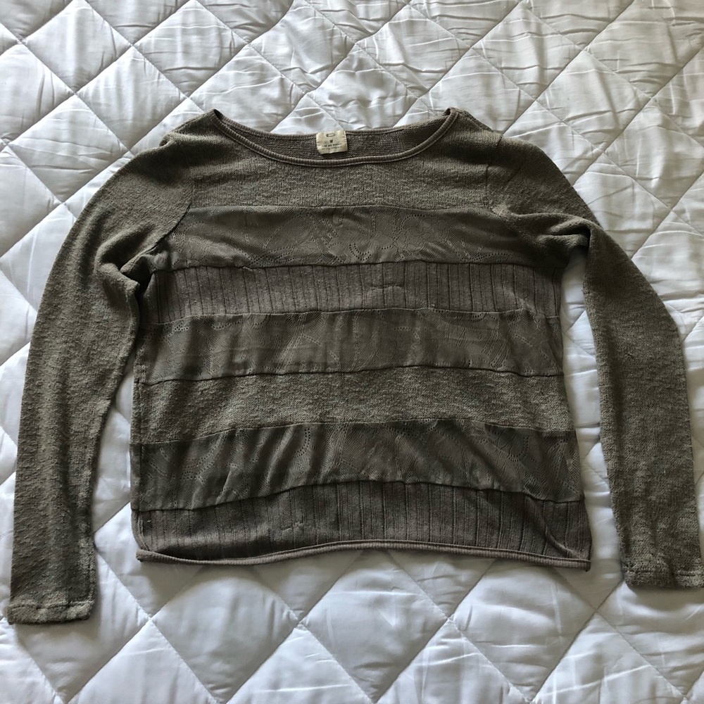 UO sweater